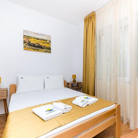 קוטור Apartmani F&M מראה חיצוני תמונה